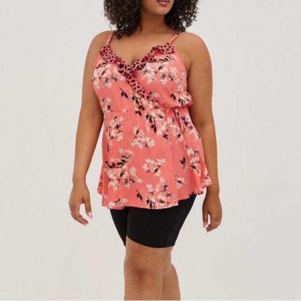 NWT TORRID Georgette Ruffle Front Floral Cami NEW! Size 3